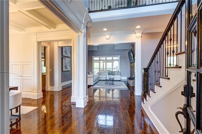 Foto del edificio - 1049 Highland Village Trail
