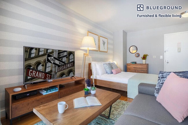 Building Photo - 235 W 48th St