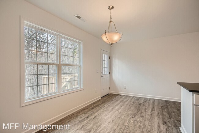 Foto del edificio - 4 br, 2 bath House - 111 Cumberland Ct