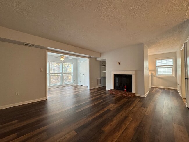 Photo - Sun-filled And Spacious 2 Bed 2 Bath Condo...
