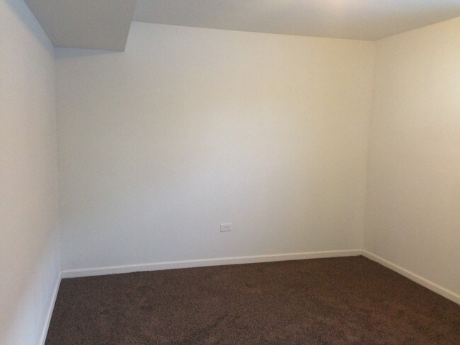 Building Photo - 1666 Downs Dr