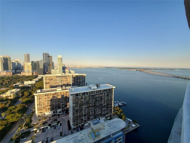 Foto del edificio - 2101 Brickell Ave
