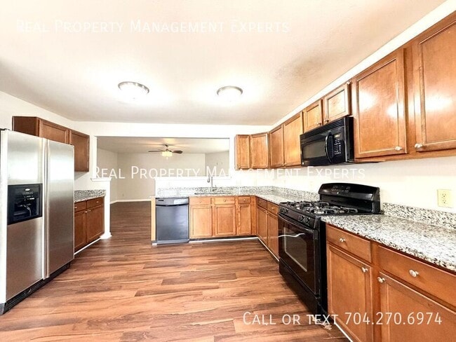 Foto del edificio - 8609 Old Potters Rd
