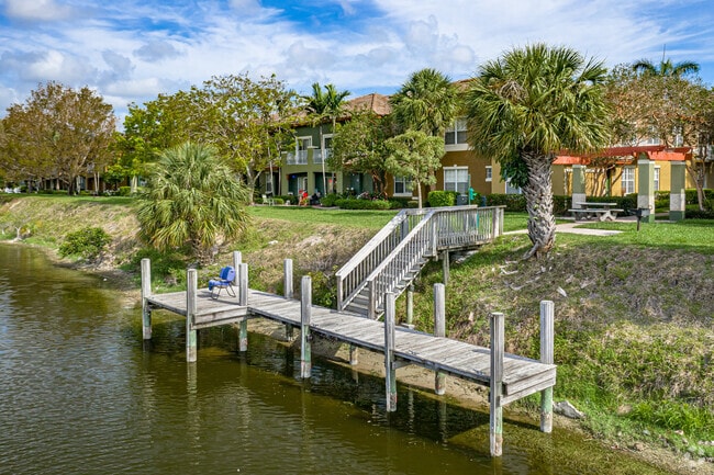 Building Photo - Delray Bay Apartments