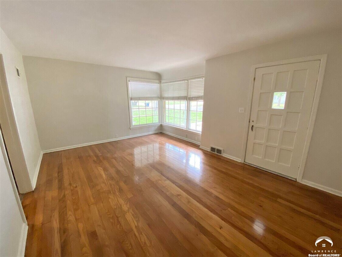 2128 Tennessee St, Lawrence, KS 66046 House for Rent in Lawrence, KS