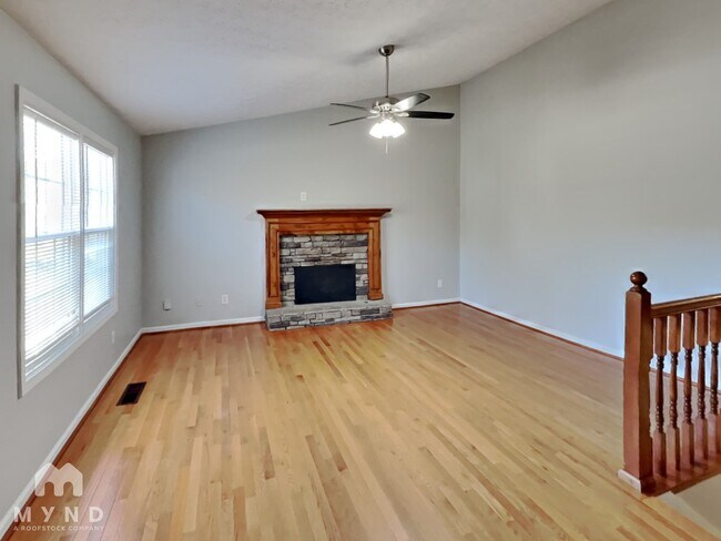 Foto del edificio - 307 Burton Dr