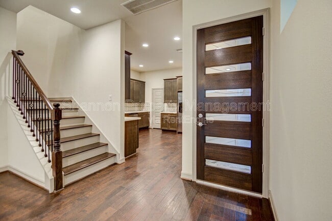 Foto del edificio - 5941 Kansas St