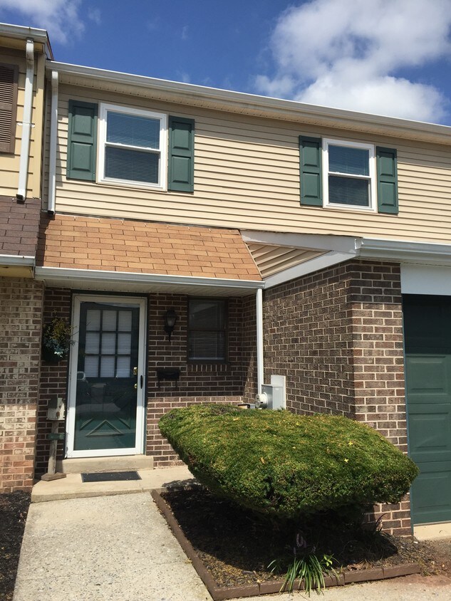 111 Orchard Ct, Royersford, PA 19468 Townhome Rentals in Royersford