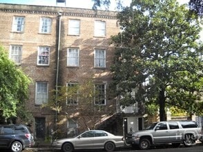 Building Photo - 124 E Harris St