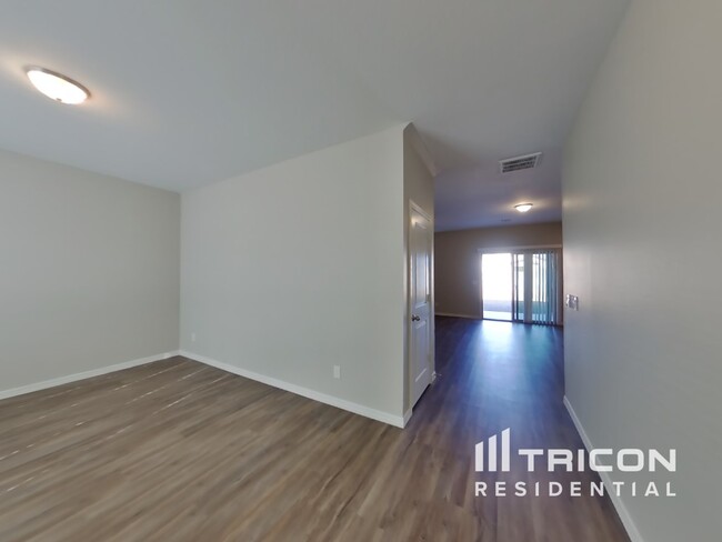 Foto del edificio - 4640 W Saddlebush Way