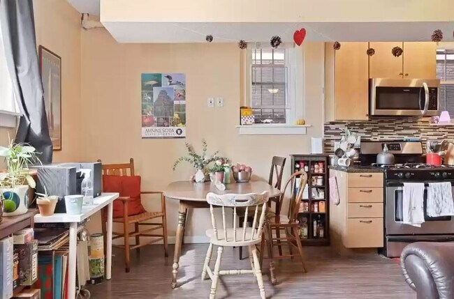 Foto del edificio - 2881 Irving Ave S