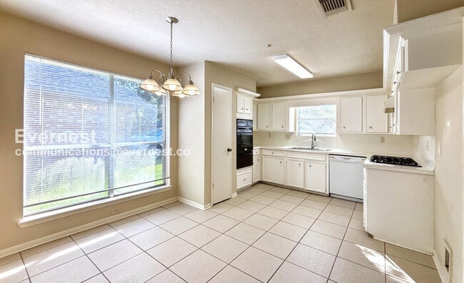 Foto del edificio - 1018 Valley Ranch Dr