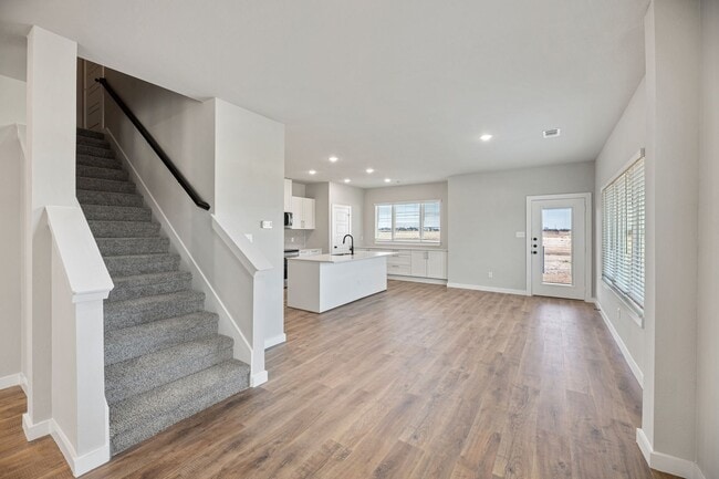 Building Photo - AVAILABLE NOW! LUXURIOUS TRIPLEX LOCATED ON 1-ACRE LOT IN MIDLOTHIAN, TX!