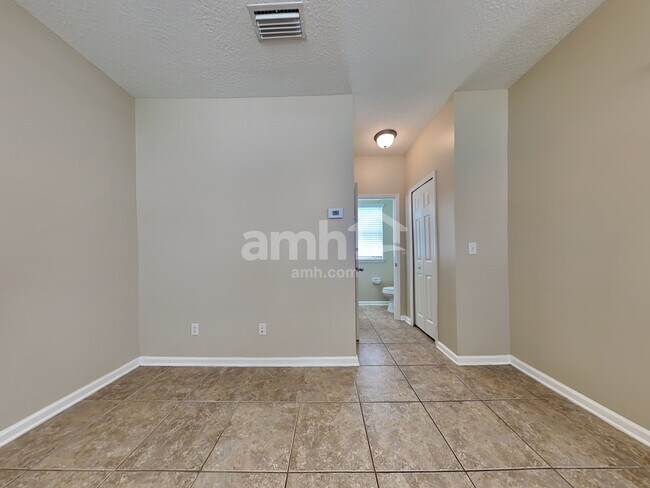 Foto del edificio - 304 Blossom Way