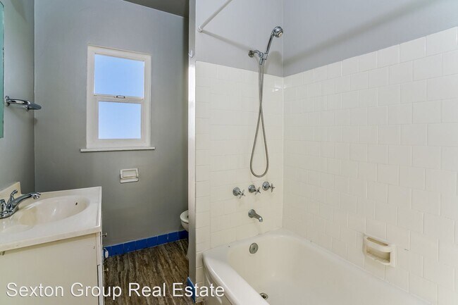 Foto del edificio - 2 br, 1 bath House - 4836 Brookdale Ave