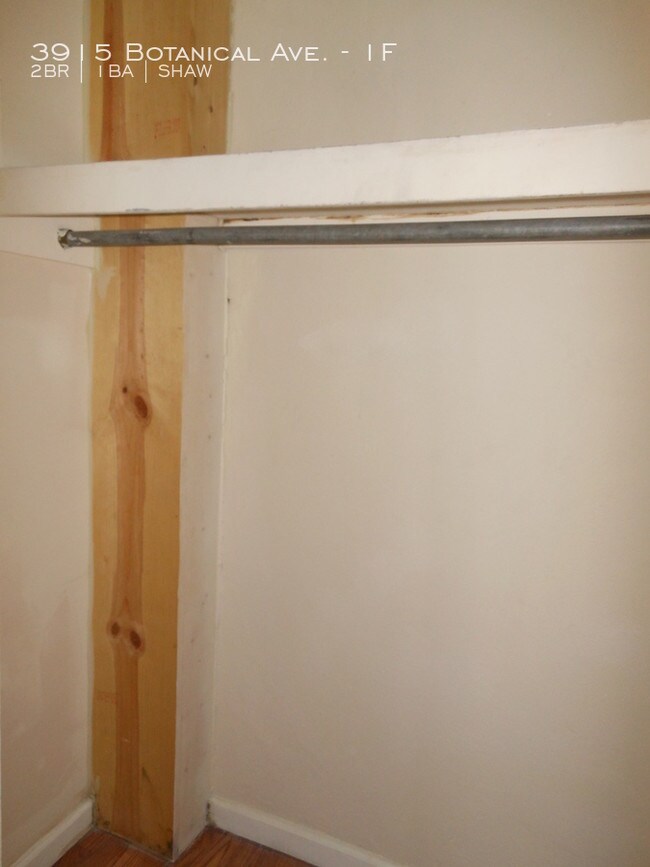 Building Photo - 3915 Botanical Ave