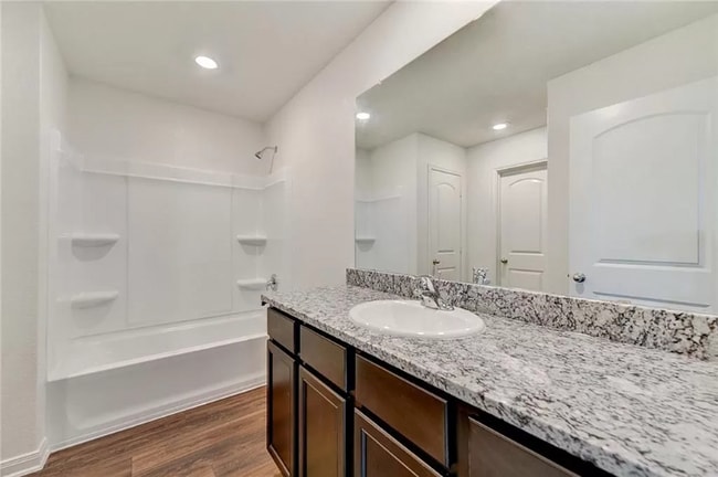 Building Photo - 16408 Farmhouse Ln