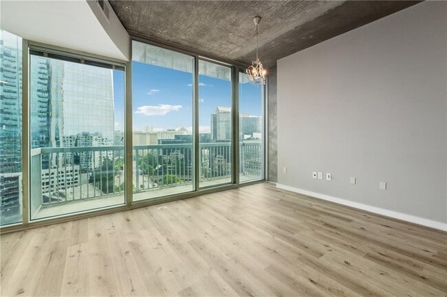 Foto del edificio - 3324 Peachtree Rd