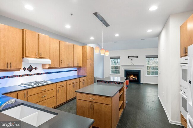 Building Photo - 112 Clydesdale Cir
