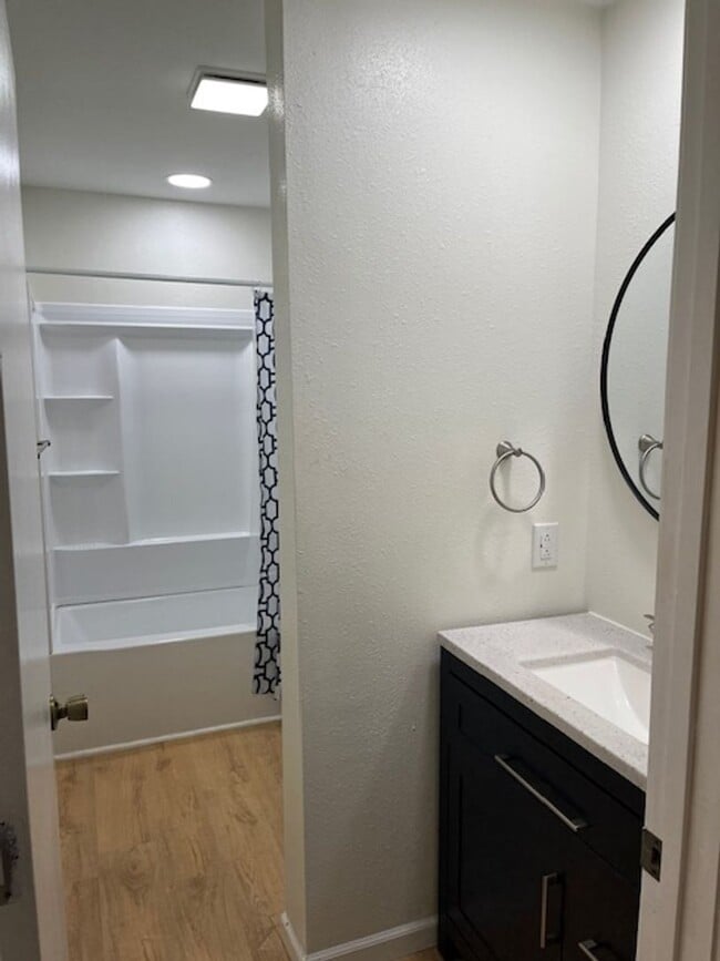 Building Photo - 10021 St Clair Ave