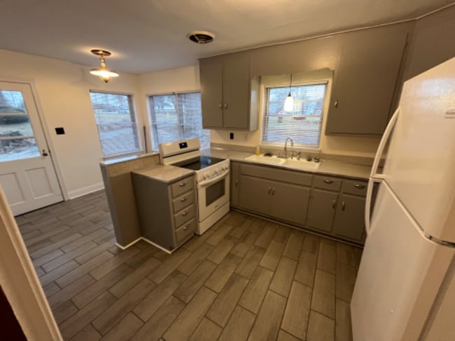 Building Photo - 4723 Buffat Mill Rd