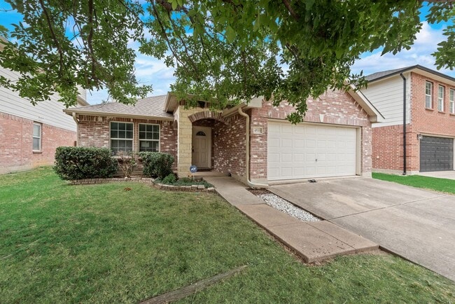 Charming & Spacious 3 Bedroom In North Keller - Charming & Spacious 3 Bedroom In North Keller House