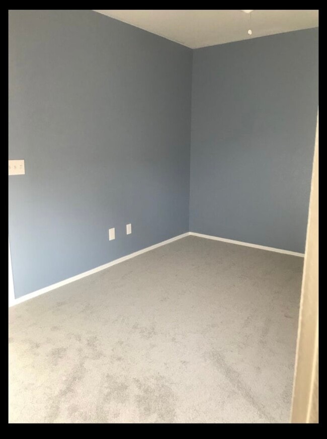 Building Photo - 1080 E Denim Trl