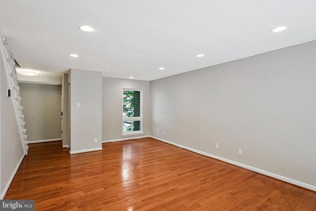 Foto del edificio - 11069 Saffold Way