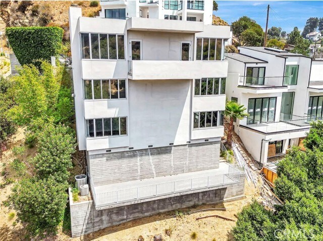 Foto del edificio - 6396 Weidlake Dr