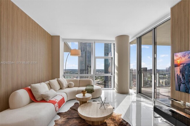 Foto del edificio - 851 NE 1st Ave