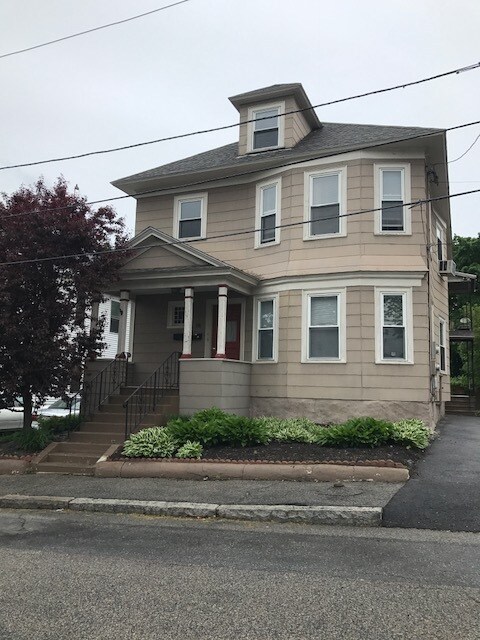 Primary Photo - 18 Court St