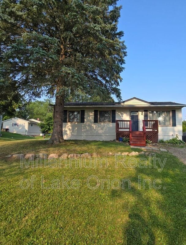 Building Photo - 730 Harry Paul Dr