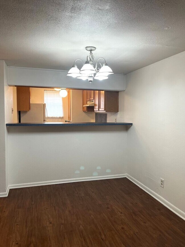 Building Photo - 11015 Mt Boracho Dr