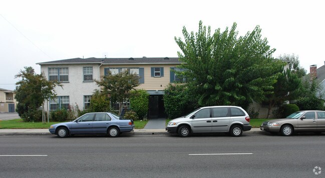 Building Photo - 410 Sierra Madre Blvd