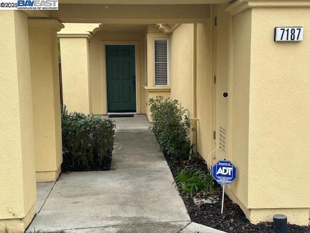 Foto del edificio - 7187 Briza Loop