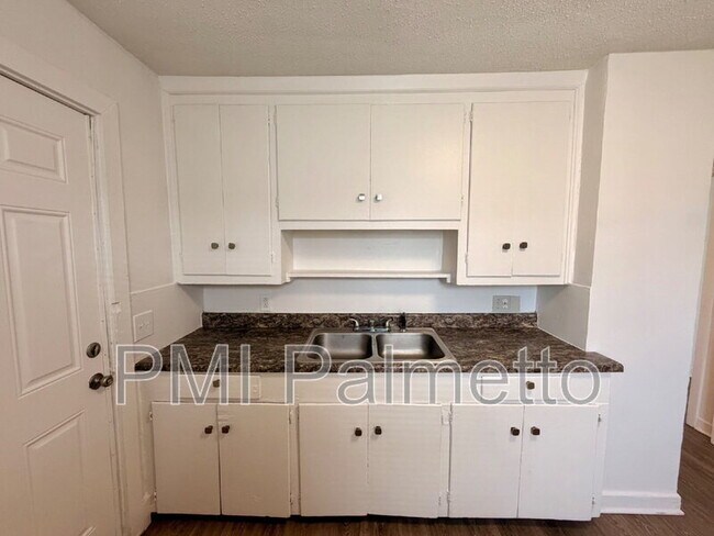 Foto del edificio - 528 Jasper St