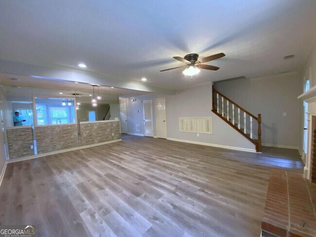 Foto del edificio - 1294 Whitlock Ridge Dr