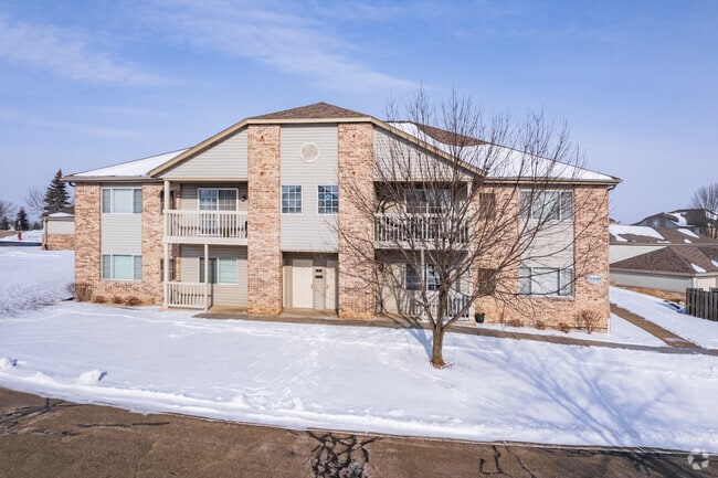 Building Photo - Lake Ridge Condominium