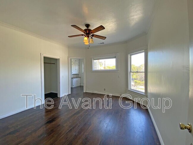 Foto del edificio - 933 East Santa Paula Street, Unit A