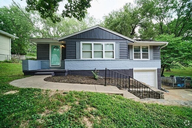Building Photo - 2713 N Bellefontaine Ave