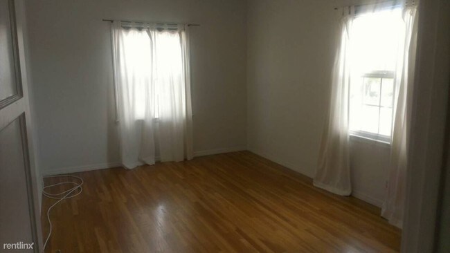 Foto del edificio - 947 S Bedford St