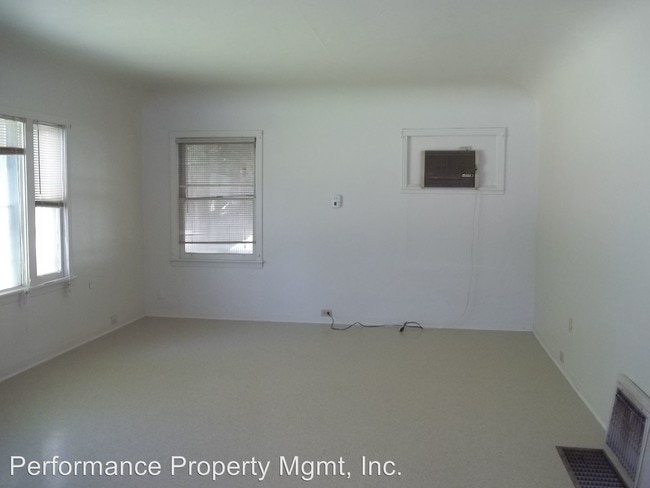 Building Photo - 3078 W McKinley Ave