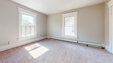 Building Photo - 1317 St Elmo Ave NE
