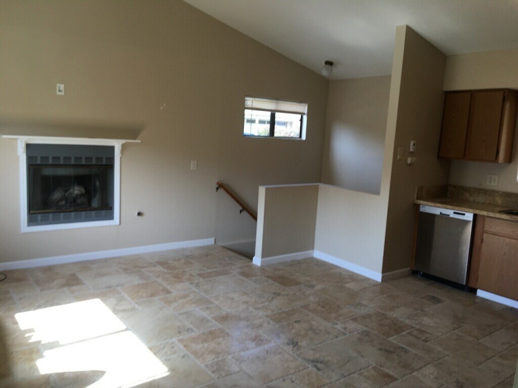 446 Stimson Ave Unit B, Pismo Beach, CA 93449 Condo for Rent in Pismo