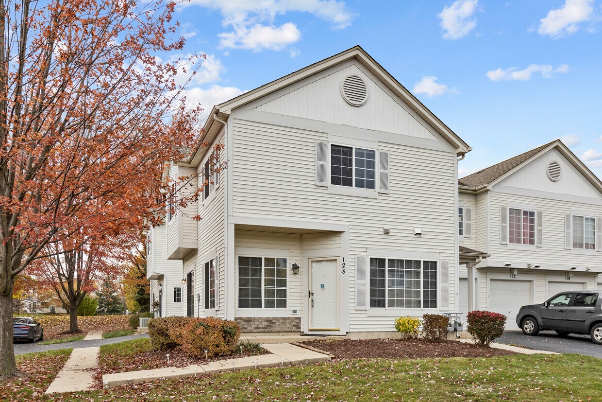 Primary Photo - 128 Creston Cir