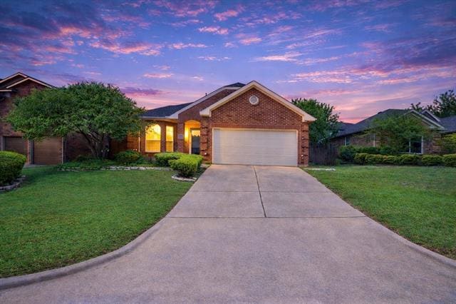 Building Photo - 703 Glenwood Ct