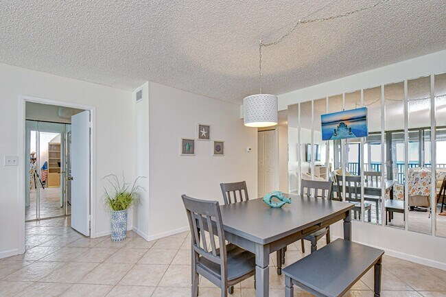 Foto del edificio - 7100 Sunset Way