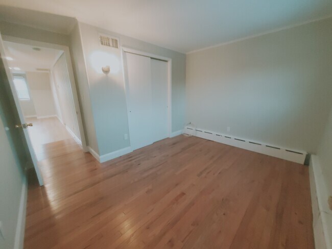 Foto del edificio - 21 Lyon Ave