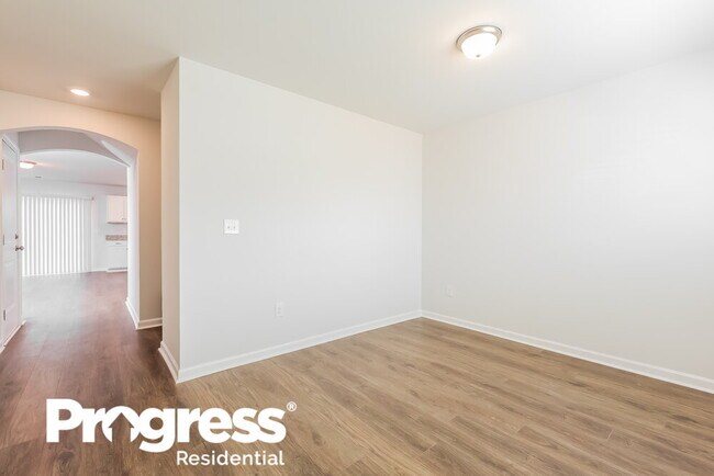 Foto del edificio - 1120 Langston Dr