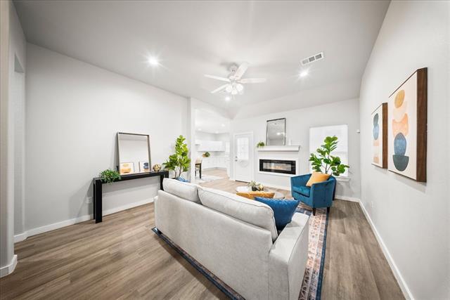 Foto del edificio - 1624 E Collin St